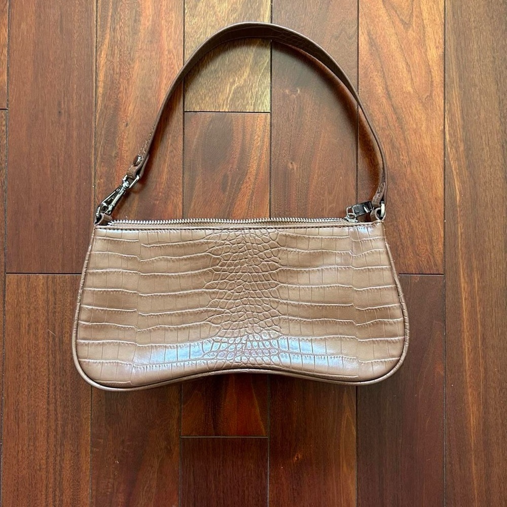 Brown Croc-Style JW PEI Shoulder Bag